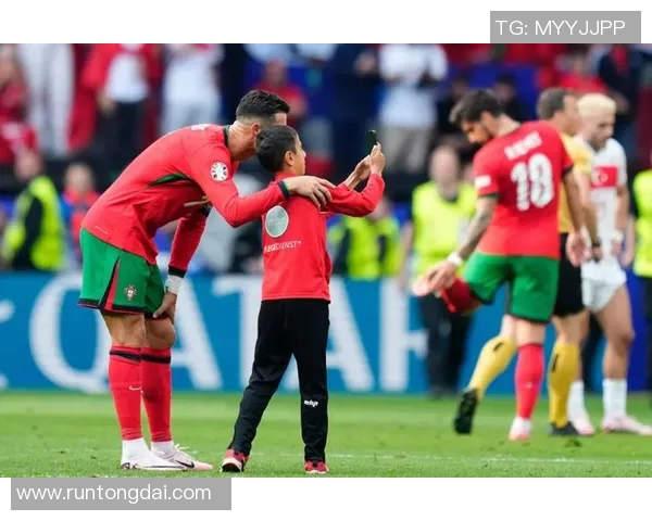 匈牙利迎战法国欧洲杯精彩对决引发球迷热议与期待 匈牙利迎战法国欧洲杯精彩对决引发球迷热议与期待