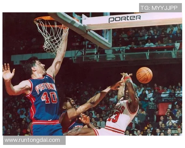 坏小子军团与公牛精彩对决录像回顾及赛后分析