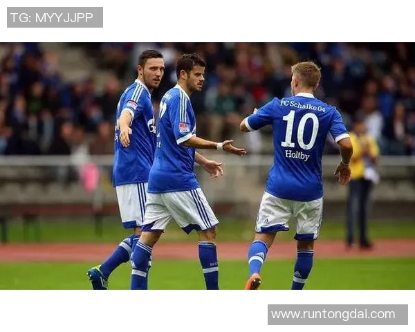 纽伦堡与沙尔克对决结果揭晓精彩瞬间回顾与分析 纽伦堡与沙尔克对决结果揭晓精彩瞬间回顾与分析