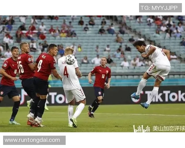 英格兰与西班牙比赛裁判表现分析及争议判罚回顾