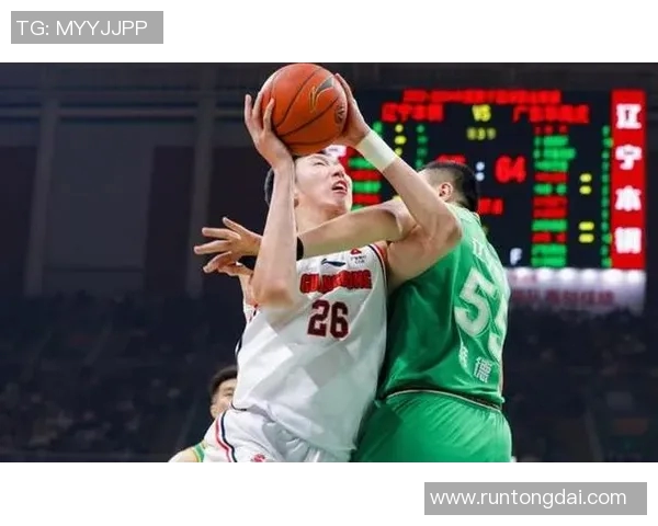 辽宁本钢与新疆哈什激战正酣谁能在这场对决中笑到最后