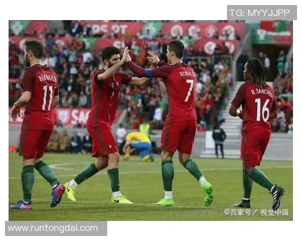 重庆足球队在最新状态排行榜中荣登第六名展现强劲实力与潜力 重庆足球队在最新状态排行榜中荣登第六名展现强劲实力与潜力