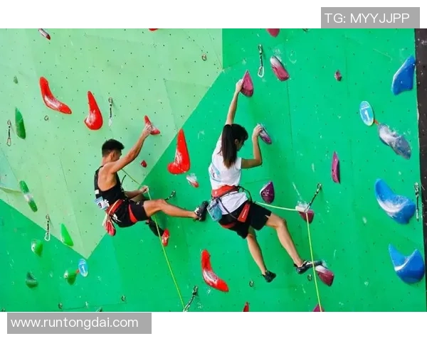 重庆攀岩队在攀岩节奏排行榜中荣获第八名展现实力与潜力