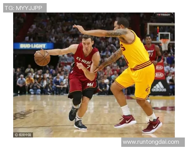 2009年热火与骑士精彩对决全场录像回顾与分析 2009年热火与骑士精彩对决全场录像回顾与分析